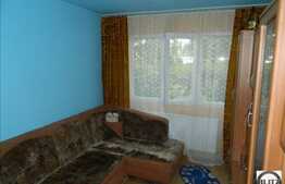 De vanzare apartament cu 3 camere cu  parcare, zona Brancusi