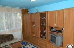 De vanzare apartament cu 3 camere cu  parcare, zona Brancusi