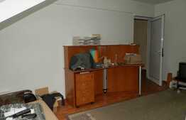 5 camere decomandate, 177 mp, mansarda, zona Dorobantilor