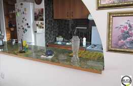 De vanzare 4 camere, 72 mp utili, loc de parcare, zona strazii Mehedinti