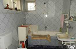 3 camere, 100 mp utili+teren de 250 mp, loc de parcare, boxa, central!