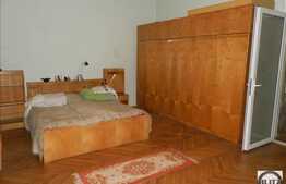 3 camere, 100 mp utili+teren de 250 mp, loc de parcare, boxa, central!