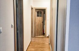 Apartament 3 camere, bucatarie separat, 2 bai, 67mp, garaj, boxa, zona Stejarului