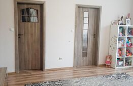 Apartament 3 camere, bucatarie separat, 2 bai, 67mp, garaj, boxa, zona Stejarului
