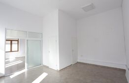 Spatiu comercial, 68 mp, cladire istorica, zona centrala