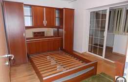 4 camere, 100 mp, decomandat, mobilat modern, zona Piata Cipariu