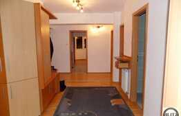 4 camere, 100 mp, decomandat, mobilat modern, zona Piata Cipariu