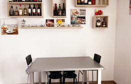  Apartament, decomandat, intermediar, parcare, zona Zona Vivo ! 