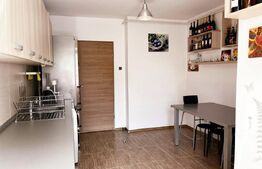  Apartament, decomandat, intermediar, parcare, zona Zona Vivo ! 