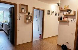  Apartament, decomandat, intermediar, parcare, zona Zona Vivo ! 