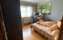 Apartament cu 2 camere decomandat, 54 mp, cu garaj, zona Regal
