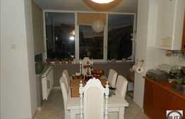 Apartament de LUX, 3 camere de vanzare, 108 mp, mobilat utilat, zona Oncos!