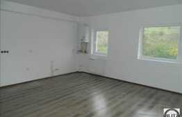 Vanzare 3 camere, demisol inalt, 77 mp utili, zona strazii Stejarului!