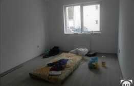 Apartament cu 2 camere, 50 mp utili, balcon, zona strazii Eroilor! Finisaje noi!