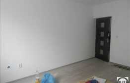 Apartament cu 2 camere, 50 mp utili, balcon, zona strazii Eroilor! Finisaje noi!