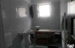 Apartament cu 2 camere, 50 mp utili, balcon, zona strazii Eroilor! Finisaje noi!