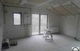 Mansarda inalta 2 camere, 56 mp, 2 balcoane, zona Teilor! Parcare! Semifinisata!