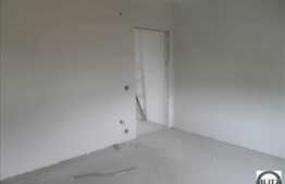 Mansarda inalta 2 camere, 56 mp, 2 balcoane, zona Teilor! Parcare! Semifinisata!