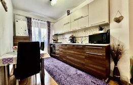 Apartament 2 camere, 56mp, decomandat, etaj intermediar, parcare zona Florilor