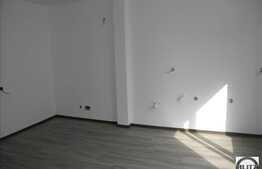De vanzare 2 camere, 45 mp utili, balcon, partial finisat! Zona Terra!