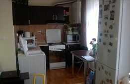 Apartament cu 2 camere, 42 mp, 2 balcoane, zona Stejarului! Cu garaj si boxa!
