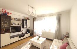 Apartament, 3 camere , etaj 2/4, decomandat, boxa si loc de parcare inclus