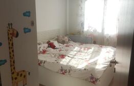 Apartament, 3 camere , etaj 2/4, decomandat, boxa si loc de parcare inclus