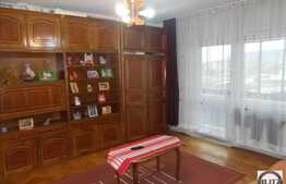 4 camere, decomandat, 81 mp, garaj, parcare, boxa, zona Primaria Baciu