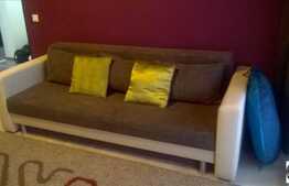 Mansarda inalta cu 2 camere, 52 mp, 2 balcoane, POD, zona Porii! Parcare cu CF!