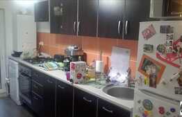 Mansarda inalta cu 2 camere, 52 mp, 2 balcoane, POD, zona Porii! Parcare cu CF!