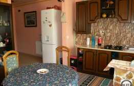 De vanzare 3 camere, 58 mp, 2 balcoane, zona strazii Florilor!