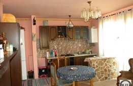 De vanzare 3 camere, 58 mp, 2 balcoane, zona strazii Florilor!