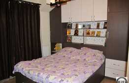 Vanzare apartament 3 camere, 58 mp utili, balcon, zona strazii Eroilor! Parcare!