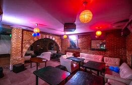 Casa 3 nivele 900 mp si anexe service auto, zona Bartolomeu