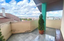 Apartament 3 camere, 2 bai, 79 mp, priveliste panoramica, Semicentral