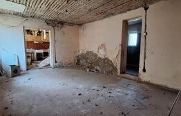 Casa renovabila cu 3 camere, teren generos de 1350 mp, Jucu de Sus 