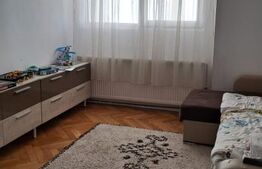 Apartament 3 camere , 70 mp, zona centrala 