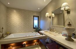 Casa individuala la cheie: 5 camere, 165 mp utili, 600 mp teren,  zona Oasului