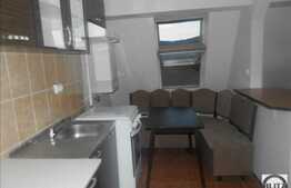 Apartament la mansarda, 1 camera, decomandat, 37 mp! Zona strazii Somesului!