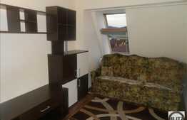 Apartament la mansarda, 1 camera, decomandat, 37 mp! Zona strazii Somesului!