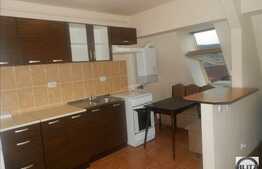Apartament la mansarda, 1 camera, decomandat, 37 mp! Zona strazii Somesului!