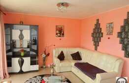 Mansarda inalta cu 2 camere, 47 mp, balcon! Zona pietei Floresti Parcare inclusa