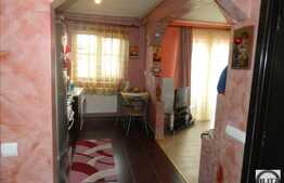 Mansarda inalta cu 2 camere, 47 mp, balcon! Zona pietei Floresti Parcare inclusa