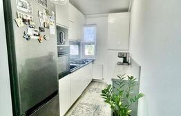 Apartament 2 dormitoare, 56 mp, etaj intermediar cu lift, parcare zona Poligon