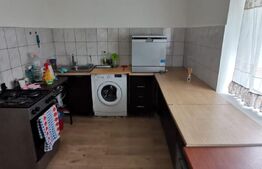 Casă cu 1400 mp teren în Sărădiș, sat Valcele