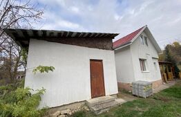 Casă cu 1400 mp teren în Sărădiș, sat Valcele
