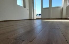 De vanzare apartament semidecomandat, 3 camere, zona Terra