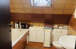 Triplex 83mp utili dispus pe doua nivele, gradina, parcare zona Eroilor