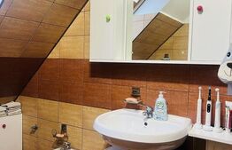 Triplex 83mp utili dispus pe doua nivele, gradina, parcare zona Eroilor