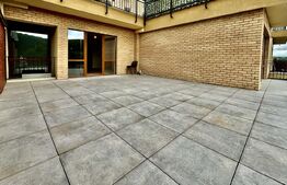 Apartament 4 camere 2 bai, 120mp, terasa 70mp, etaj intermediar zona Vivo